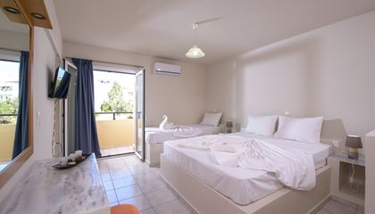 CHC Ares Apartment - Hotel 3*