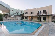 Perla Apartments 3*